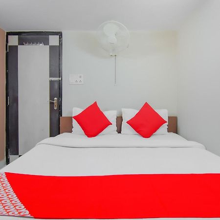 Hotel O Lindsay Inn Guest House Bara Bazar Exterior photo